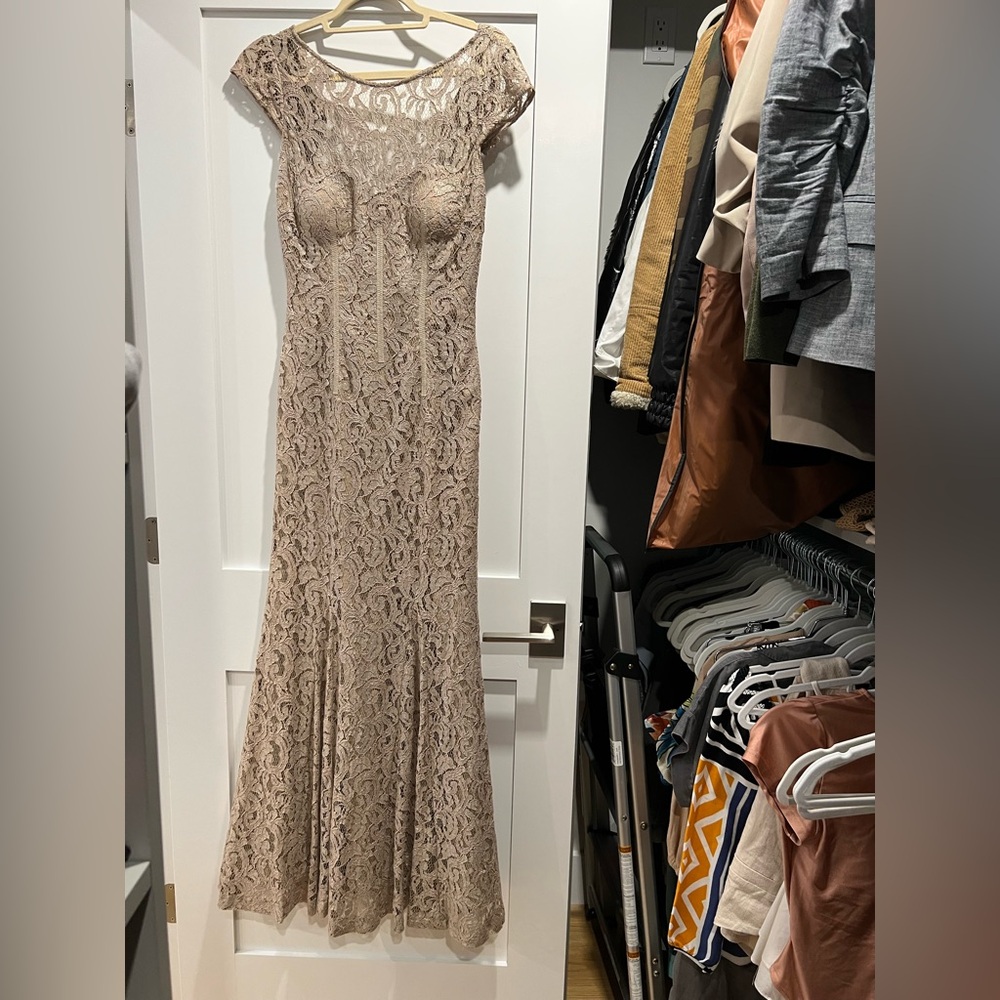 Monique Lhuillier Tan Lace Maxi Dress